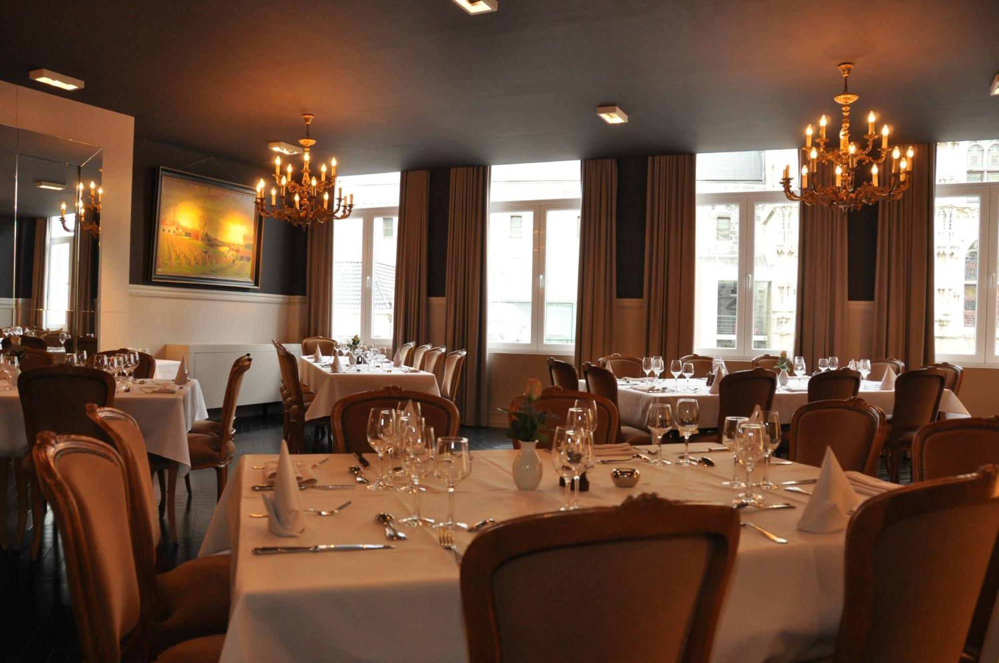 Hotel De Zalm Oudenaarde Esterno foto